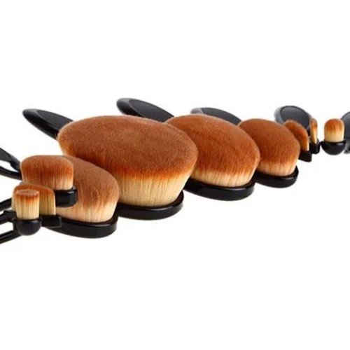 Beauty Experts Set of 10 Oval Beauty Brushes - Image 3
