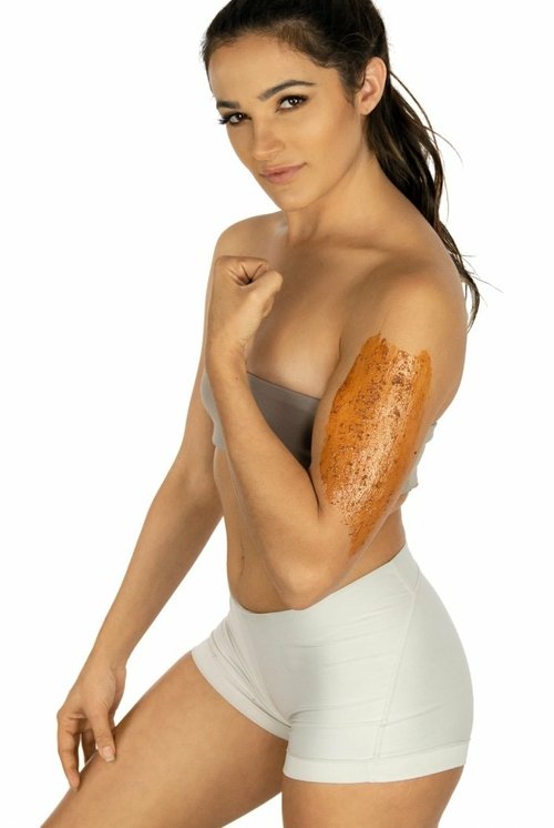 Brightening Exfoliating Mask - Image 4